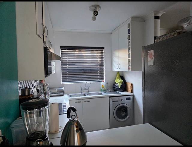 2 BEDROOM APARTMENT FOR SALE IN TOWNSEND ESTATE